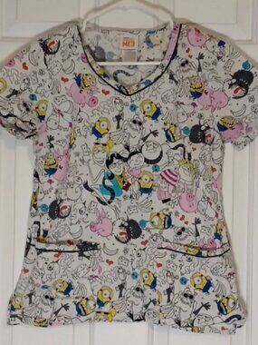Illumination Despicable Me Minions Scrub Top Size Small Gru Margo Edith Agnes
